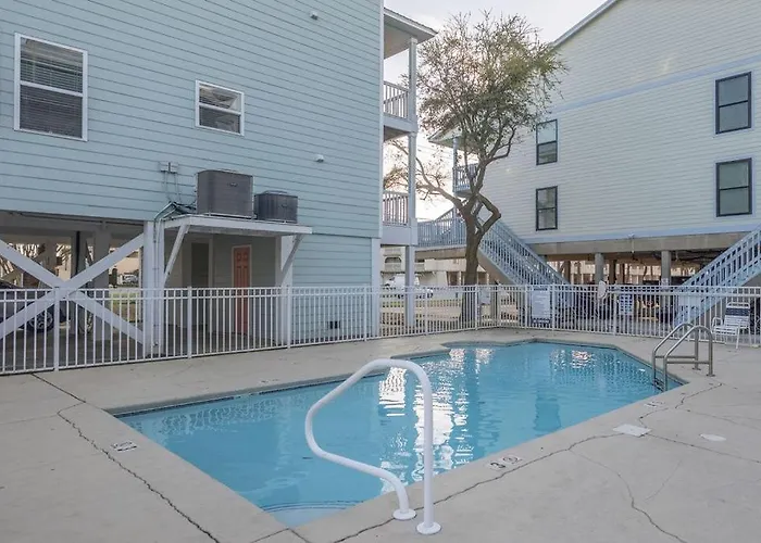 Spinnaker Pointe 4b *