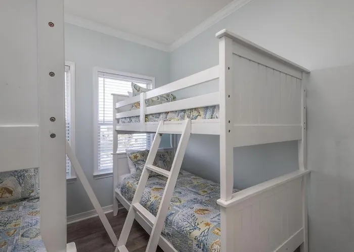 Spinnaker Pointe 4b *